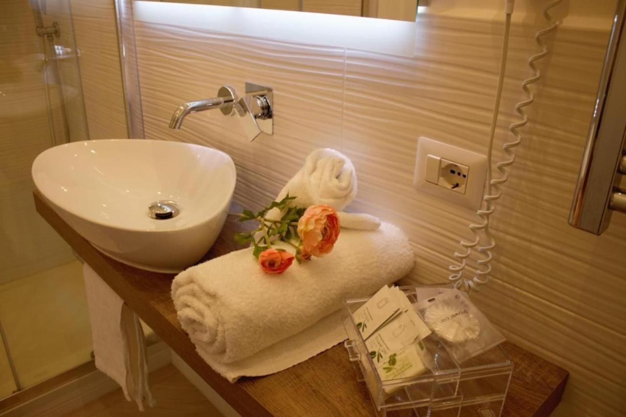 52 Vespasiano Vatican Suites Rome Room photo